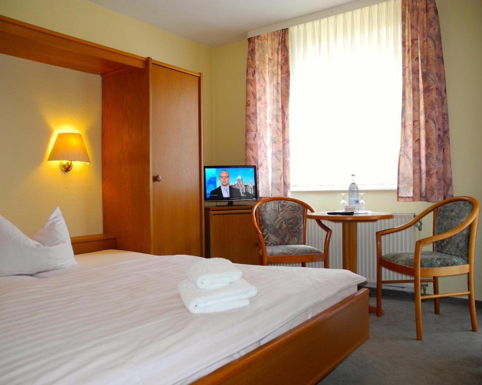 Doppelzimmer mit Balkon